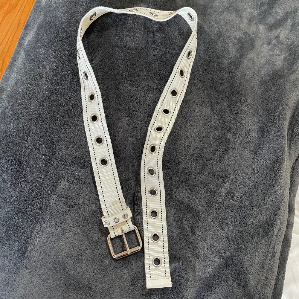 White eyelet belt
